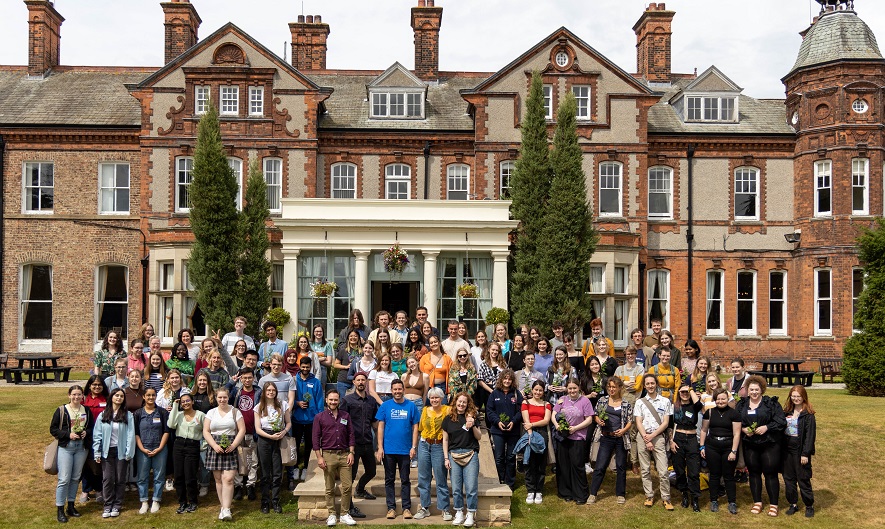 GPSEP 2024 Summer School attendees out front of The Hawkhills venue in York