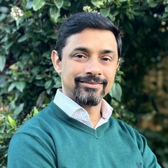 Dr Ankit Walia