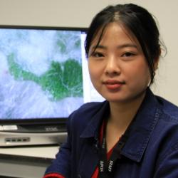 Jehnna Yang is exhibiting a novel plant-inspired plastic-free textile at the 2024 Milan Design Week. Yang is pictured examining the woolly farina of the alpine plant, Dionysia tapetodes, under a Keyence microscope at the Sainsbury Laboratory, Cambridge. 